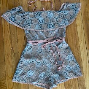 ALEXIS INTERMIX "BORIANA" FLORAL LACE APPLIQUE BOHO SUMMER ROMPER/ JUMPSUIT - S